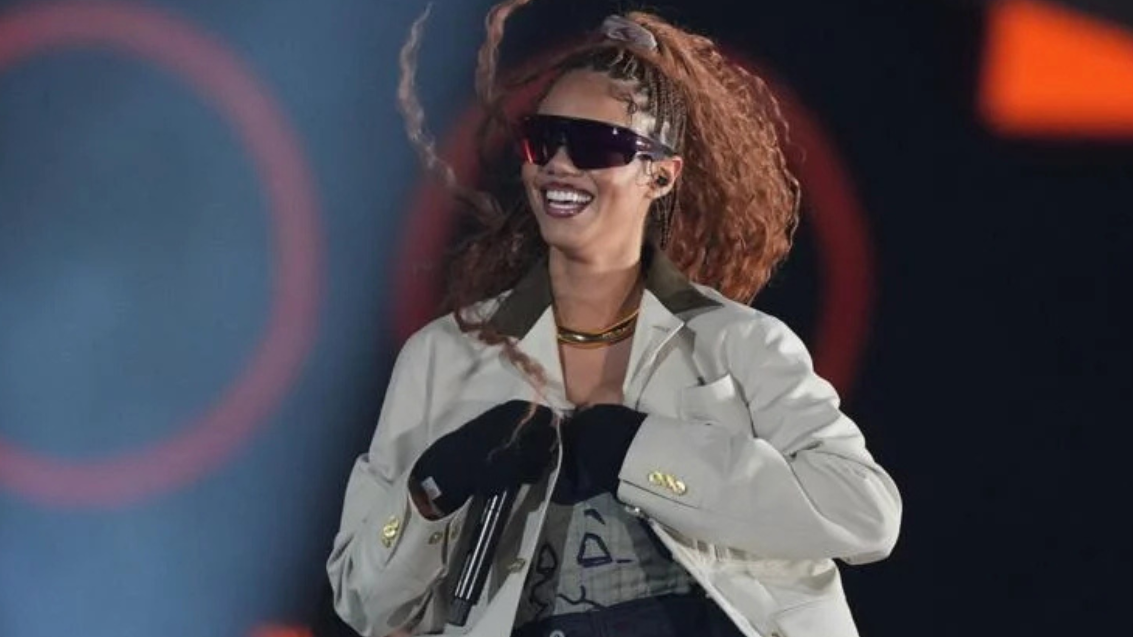 America Foster Milano Cortina 2026 Winter Olympics star America Foster wears a cream utility jacket with a contrasting dark collar, adding stylish performance flair.