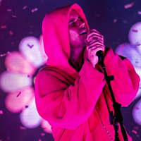 Justin Bieber 2026 Coachella Valley Music and Arts Festival bubblegum pink oversized full-zip hoodie with heavyweight fleece, streetwear festival design and relaxed fit