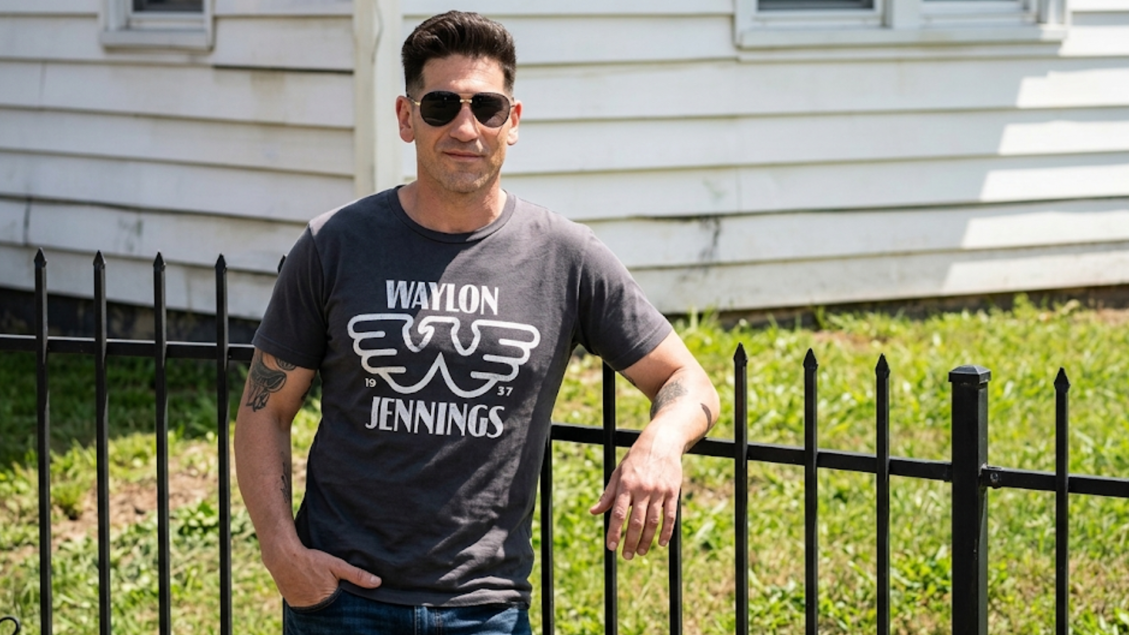 Jon Bernthal The Accountant 2 Waylon Jennings graphic black t-shirt with vintage-inspired print and relaxed fit