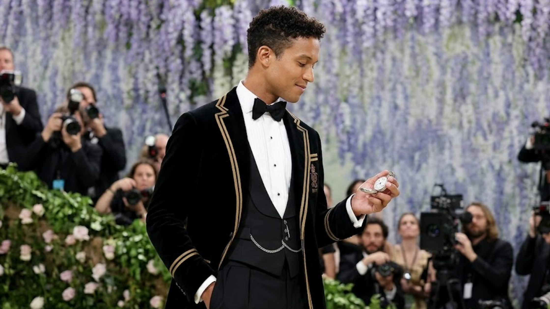 Jaafar Jackson 2026 Met Gala black velvet blazer with gold metallic trim, embroidered crest, and regal celebrity-inspired tailoring