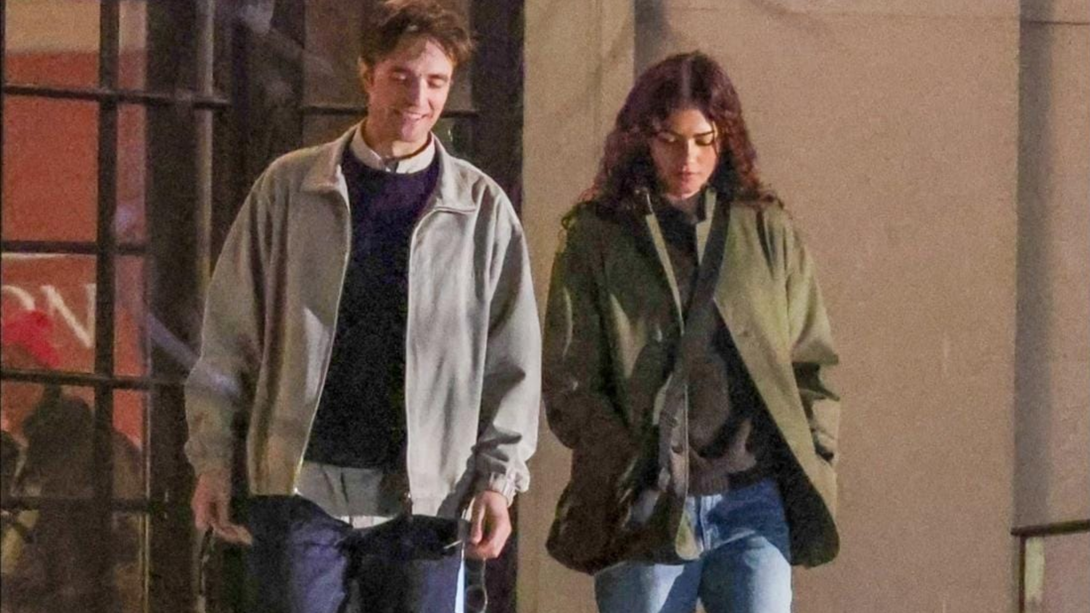 How to Style The Drama Zendaya Green Jacket for Effortless Minimal Luxury Looks